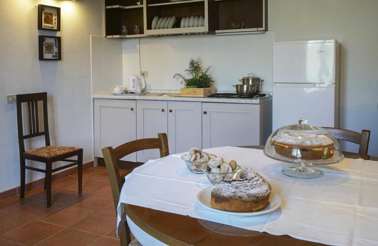 Locanda Degli Alberi Sassetta Luaran gambar