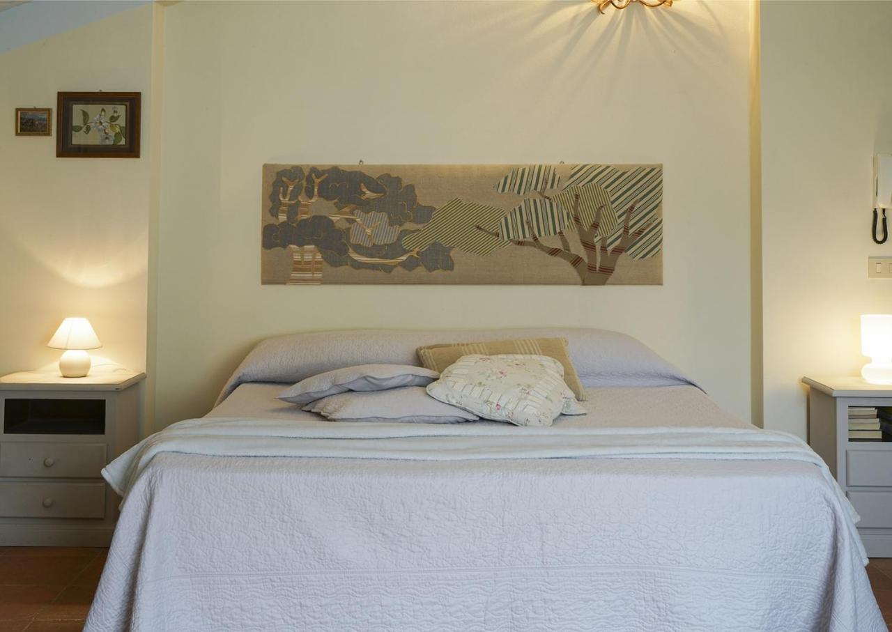 Locanda Degli Alberi Sassetta Luaran gambar