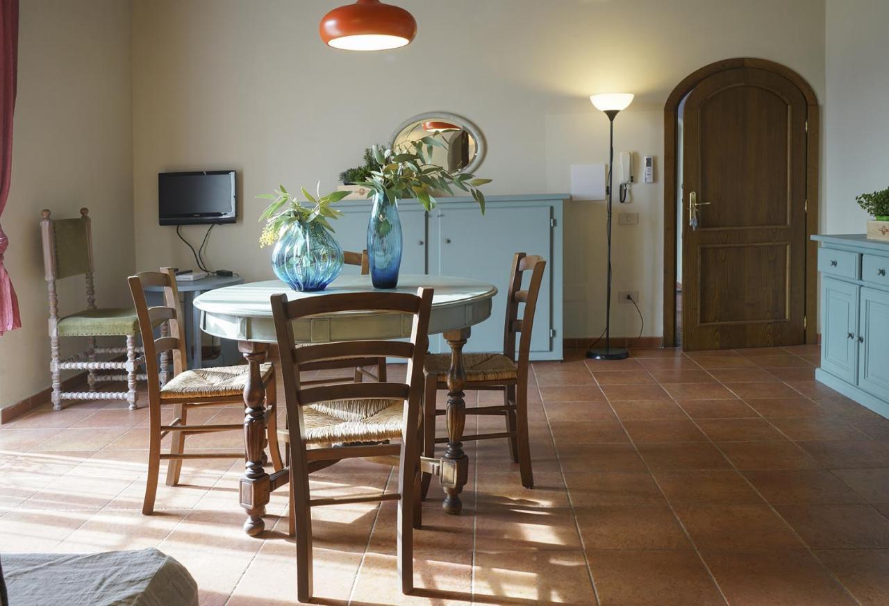 Locanda Degli Alberi Sassetta Luaran gambar