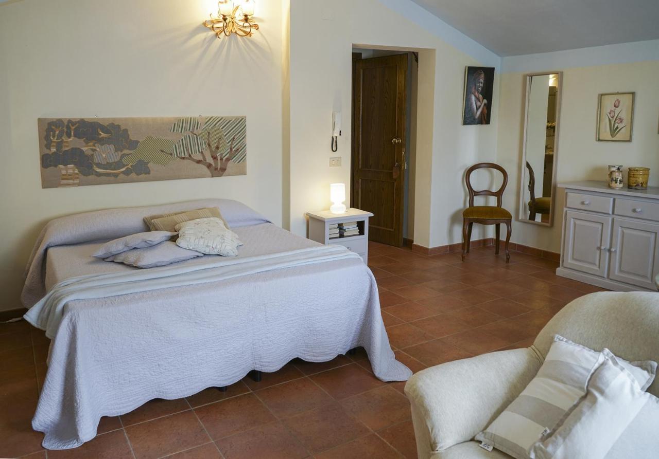Locanda Degli Alberi Sassetta Luaran gambar